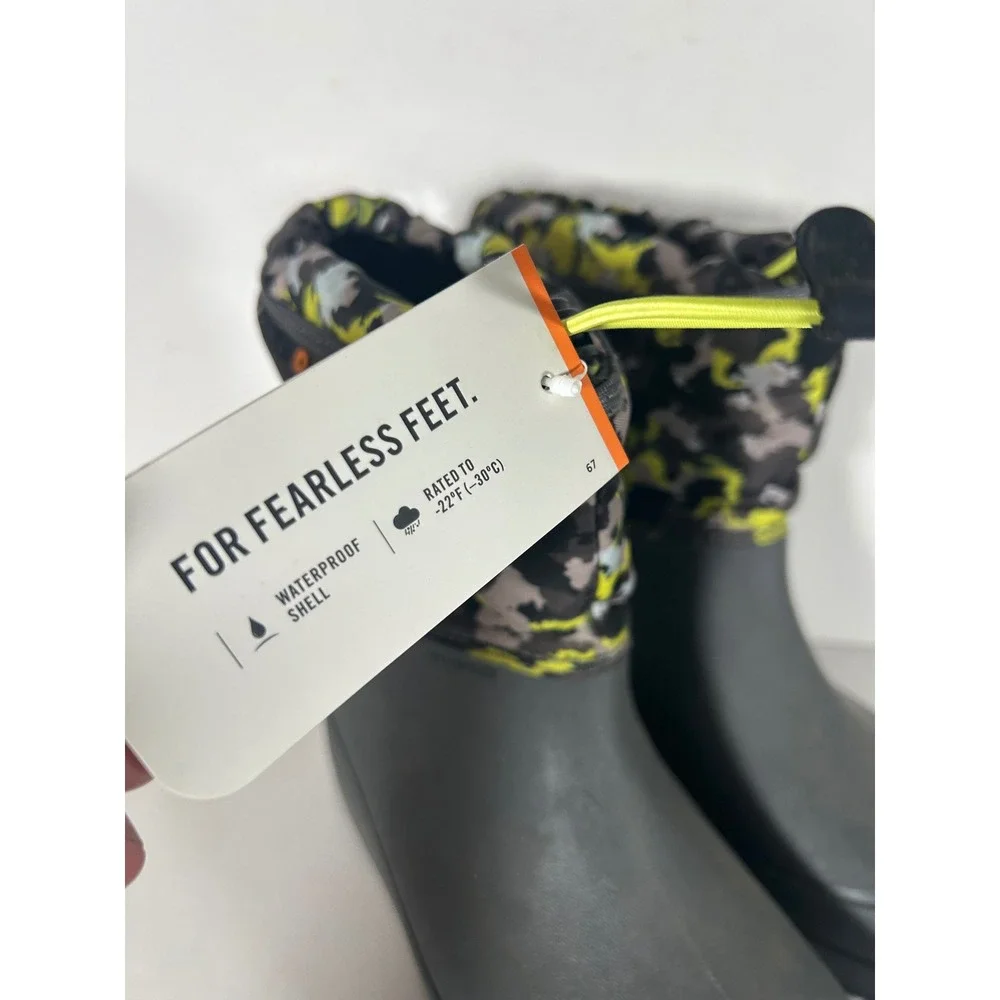 Bogs NWT Snow Shell Camo-T Waterproof Winter Boots Youth 6 Gray Yellow
